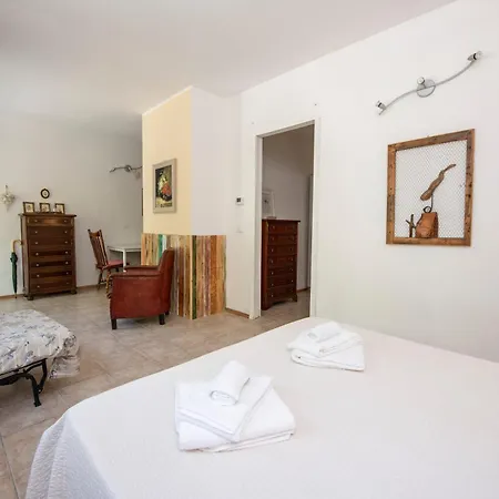Apartment 204 - Pesco, Giardino E Piscina - Cherry House